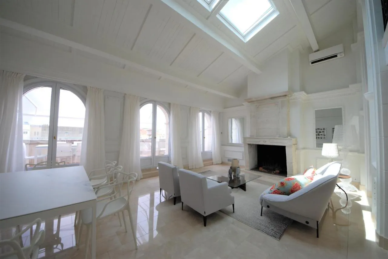 Foch Bright Prestigious Apartment In Cannes !