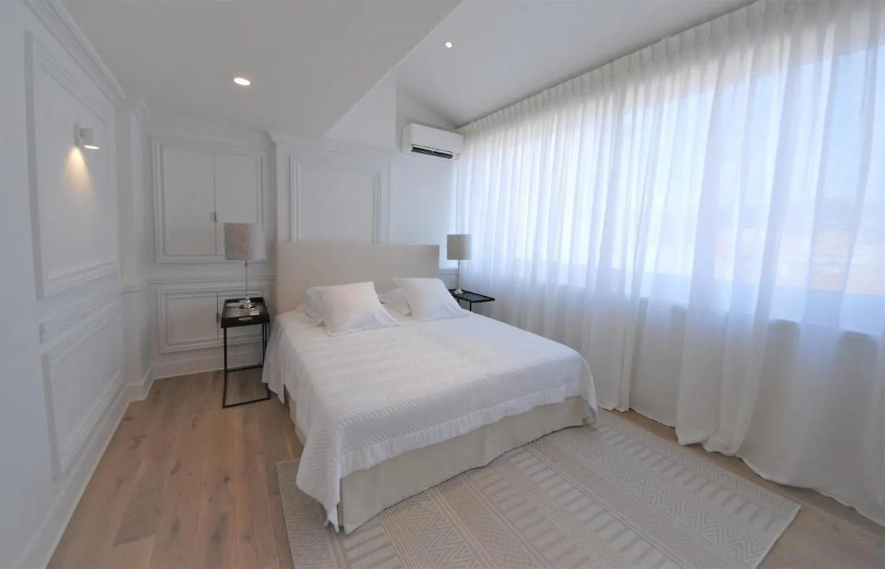 Foch Bright Prestigious Apartment In Cannes ! Francia