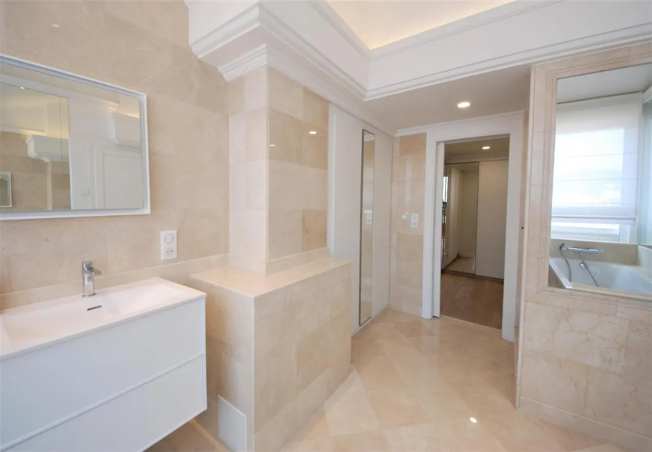 Foch Bright Prestigious Apartment In Cannes ! 0*,  Francia